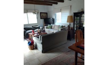 VENDE CASA EN LA PUNTILLA ZONA CORTIJO