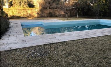 VENDE CASA EN LA PUNTILLA ZONA CORTIJO