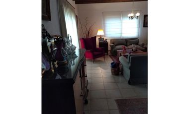VENDE CASA EN LA PUNTILLA ZONA CORTIJO