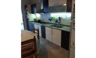 VENDE CASA EN LA PUNTILLA ZONA CORTIJO