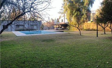 VENDE CASA EN LA PUNTILLA ZONA CORTIJO