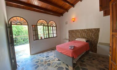 casa en venta en el jardin. Cod V61