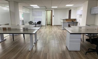 oficina en arriendo en chico reservado. Cod A7528