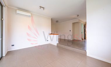 Estupenda Casa en el Polo, Frente a Tranquila Plaza