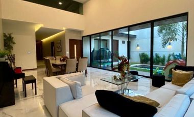Casa en venta en privada residencial - Campeche