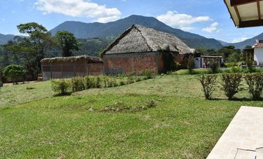 VENTA DE CABAÑA CHINACOTA