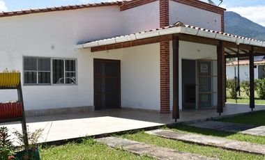 VENTA DE CABAÑA CHINACOTA