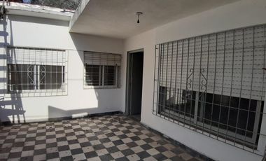 PH  4 AMBIENTES INTERNO MUY BUENO