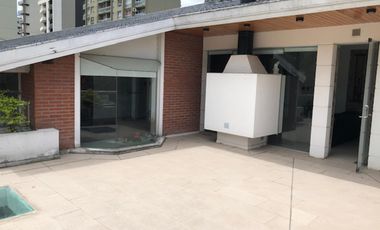 IMPORTANTE CHALET DE CATEGORIA USO COMERCIAL