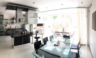 IMPORTANTE CHALET DE CATEGORIA USO COMERCIAL
