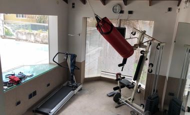 IMPORTANTE CHALET DE CATEGORIA USO COMERCIAL