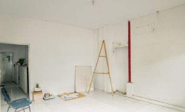 Gudang Luas di Ringroad Selatan - Lokasi Strategis untuk Bisnis Anda