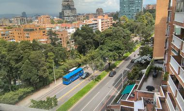 apartamento en arriendo en el refugio-chapinero. Cod A13