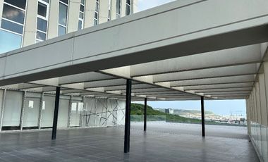 Local Comercial con Terraza 11 en Renta en WTC Juriquilla Querétaro