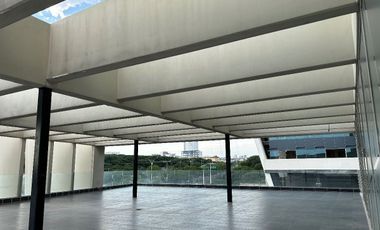 Local Comercial con Terraza 11 en Renta en WTC Juriquilla Querétaro