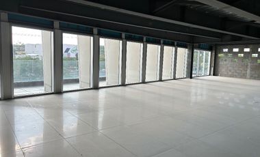 Local Comercial con Terraza 11 en Renta en WTC Juriquilla Querétaro