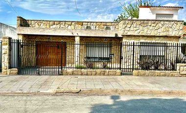 Casa en venta en Haedo Norte