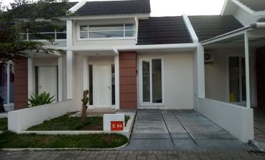 RUMAH CANTIK BEBAS BANJIR DEKAT BANDARA SAMRATULANGI
