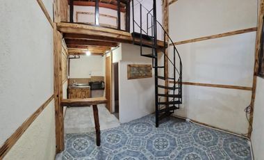 Dto monoambiente con espacio  de cochera, $17.000 con todos los servicios incluido en el valor del alquiler