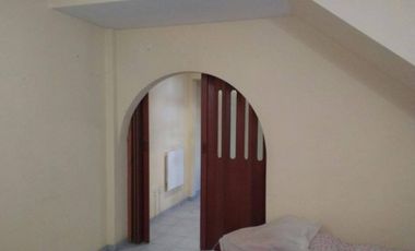 TRIPLEX  3 AMBIENTES EN PALOMAR