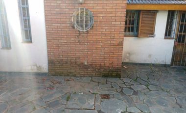 TRIPLEX  3 AMBIENTES EN PALOMAR