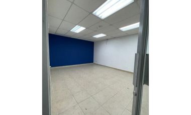 Se Alquila Local / Oficina en Los Pueblos 280mt2!!