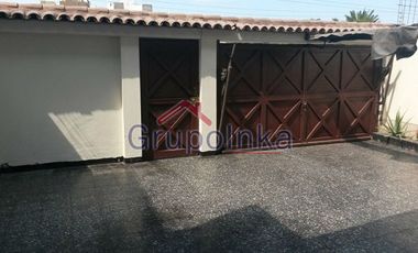 AMPLIO DUPLEX 1ER. Y 2DO. PISO - IDEAL PARA COMERCIO .UBICADA EN EL CRUCE CON AV. LOS PRECURSORES CON AV. FAUCETT