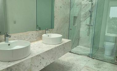 CASA EN VENTA EN LOMAS DE ANGELÓPOLIS I
