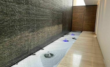 CASA EN VENTA EN LOMAS DE ANGELÓPOLIS I