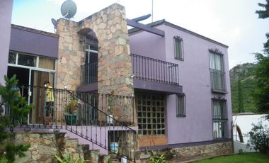 Casa residencial en VENTA a 5 min de Presa de la Olla (Panorámica) Guanajuato