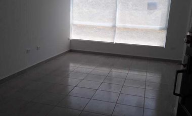 IDEAL PARA ROOMIES O FAM. PEQUEÑA , UBICACION PRIVILEGIADA PARA PARQUES INDUSTRIALES O UNIVERSIDADES 2REC 2 BAÑOS  2 AUTOS