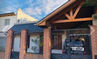 Casa de 3 ambientes en Quilmes