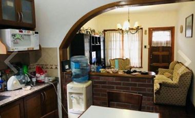 Casa de 3 ambientes en Quilmes