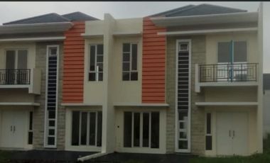 Dijual / Disewakan Rumah Baru Minimalis 2 Lantai Diamond Park Juanda Sidoarjo