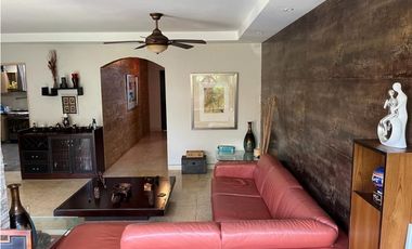 Venta de casa Duplex en Ph Versalles 1, Costa Sur