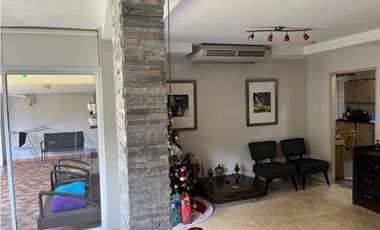 Venta de casa Duplex en Ph Versalles 1, Costa Sur