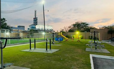 Venta de casa Duplex en Ph Versalles 1, Costa Sur