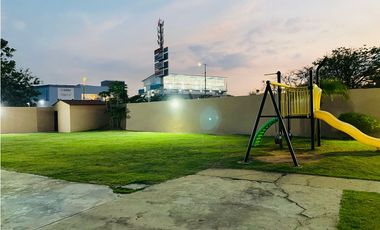 Venta de casa Duplex en Ph Versalles 1, Costa Sur