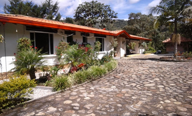 finca en venta en vía la argentina. Cod V400091