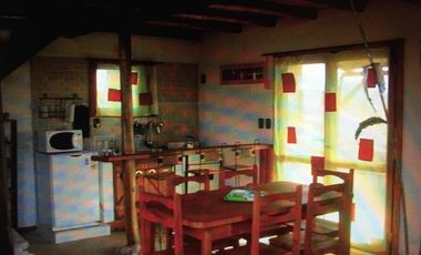 LATORRE PROP. VENDE HERMOSA CABAÑA EN CAMET NORTE -