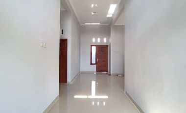 DIJUAL RUMAH MURAH BANGUNAN MEGAH DI SLEMAN HARGA 350JTAN