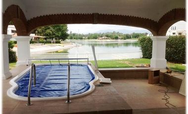 CASA CON ACCESO DIRECTO AL LAGO DE SAN GIL