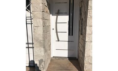 Ph 2 ambientes en venta. Zona Chauvin.