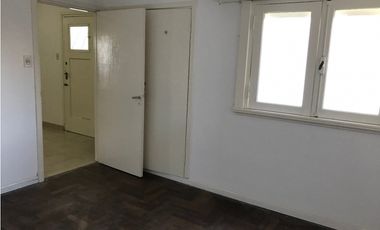 Ph 2 ambientes en venta. Zona Chauvin.