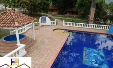 Fincas para Alquilar en San Jerónimo Cód. 6308