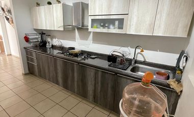 Casa en venta al poniente de la ciudad