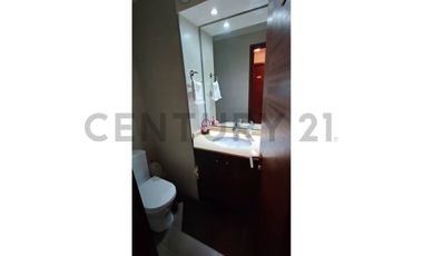 Vende Lujoso Departamento