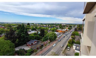 Vende Lujoso Departamento