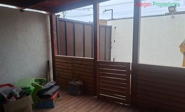 Casa en venta de 2 dorm. en Caldera