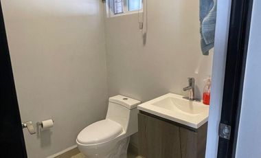 Casa-Quinta Venta CUMBRES LUX c Alberca y Palapa y Lujosas Amenidades en Colonia